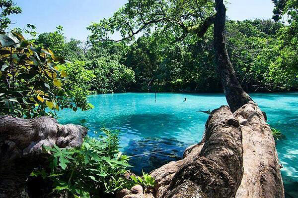 Blue Lagoon_Jamaica @earthposts